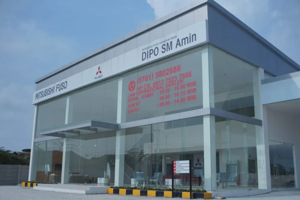 FUSO Membuka Dealer 3S Baru di daerah Pekanbaru